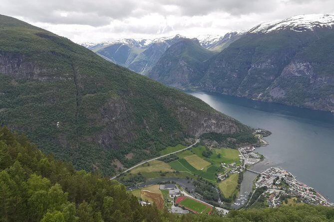 Cruise Special: Private Trip To Canyons And Waterfalls With Flåm Railway - Key Points