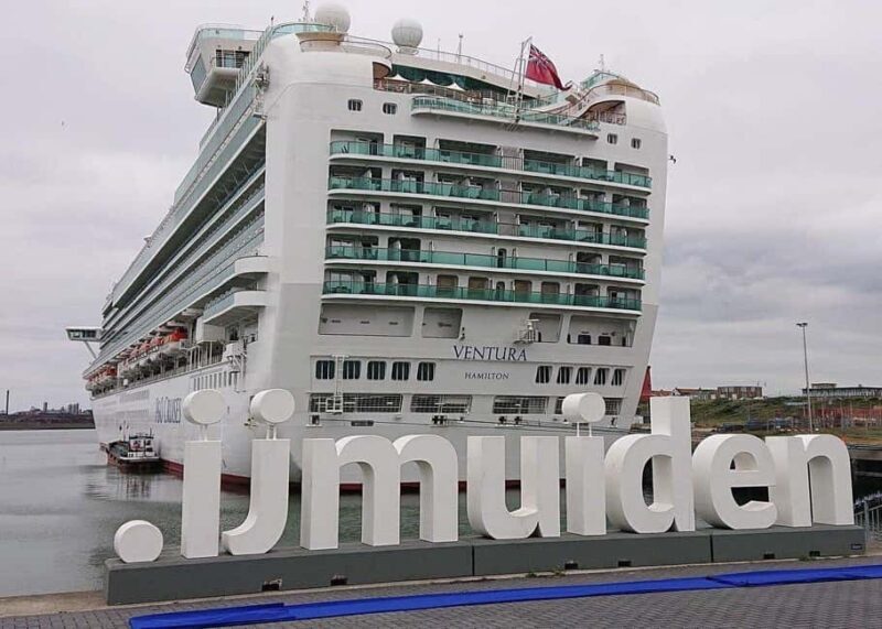 Cruise Terminal IJmuiden: Private Tour by Luxury Van - The Experience: What to Expect from this Private Tour