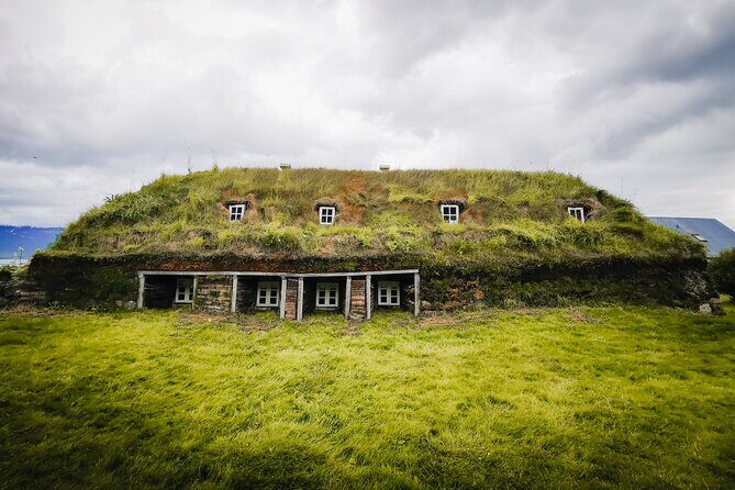 Cruise Tour Godafoss Turf Houses and Forest Baths Small Group - Exploring the Highlights: A Deep Dive