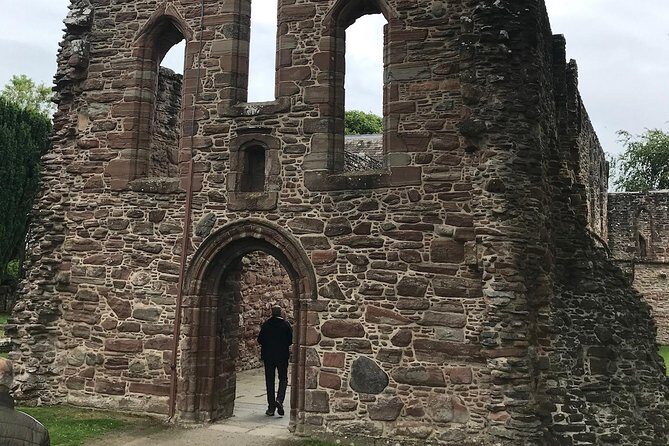 Culloden Battlefield, Clava Cairns and Loch Ness, Urquhart Castle - FAQ