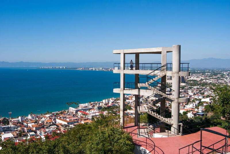 Cultural Pulse: Lazaro Cardenas Park & Plaza Walk - Key Points