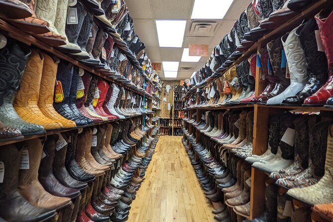 Custom Chicago Walking Tours - Group Size, Duration, and Logistics