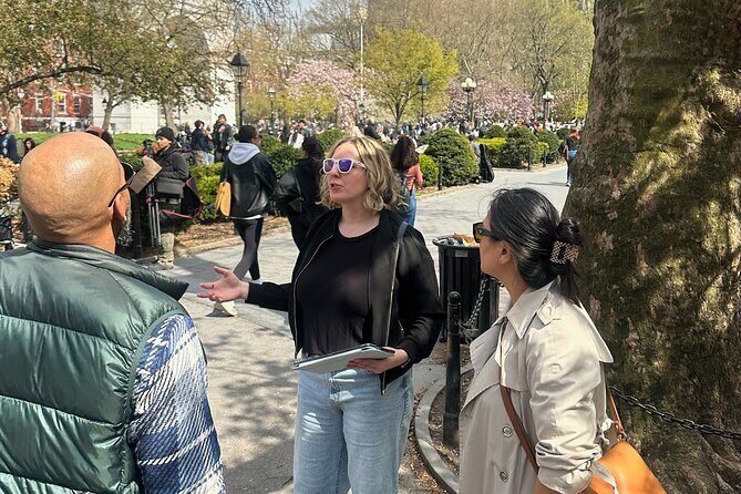 Custom Private Tour of Manhattan - Rockefeller Center: The Iconic Heart of Midtown