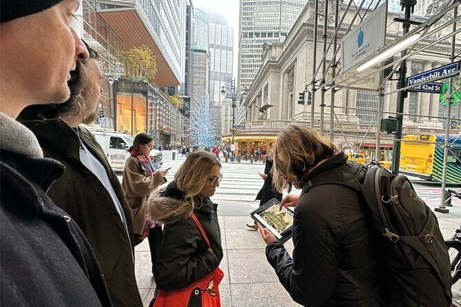 Custom Private Tour of Manhattan - The Buzz of Times Square and Broadway