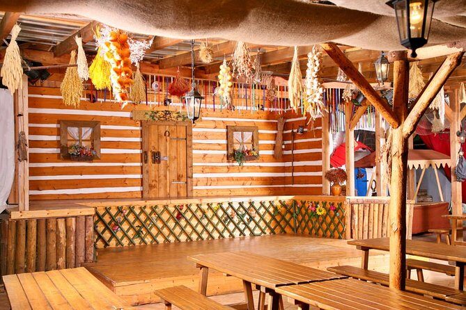 Czech Folklore Show with dinner and transfer - FAQs