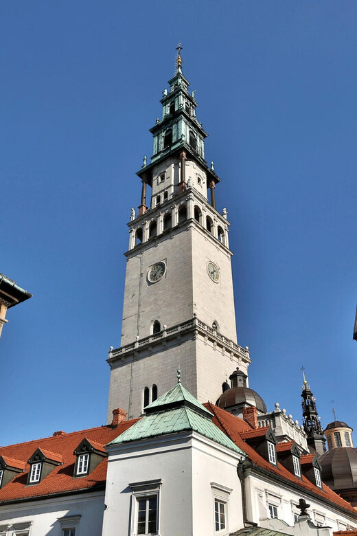 Czestochowa from Krakow: The Black Madonna Day Tour - Arrival and First Impressions