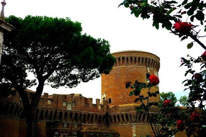 Daily Animals Lovers : Horseback ride with meals & wine included - The Packed Lunch: More than Just a Meal