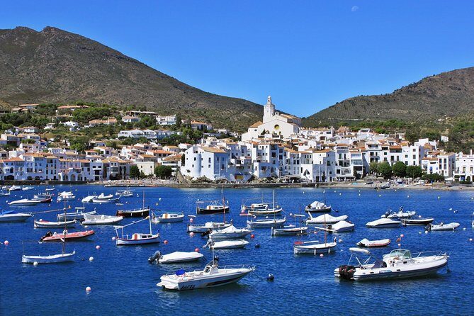 Dali Museum & Cadaques Small Group Tour with Hotel pick-up - Stop 4: Exploring Cadaqués – Art, Charm, and Relaxation