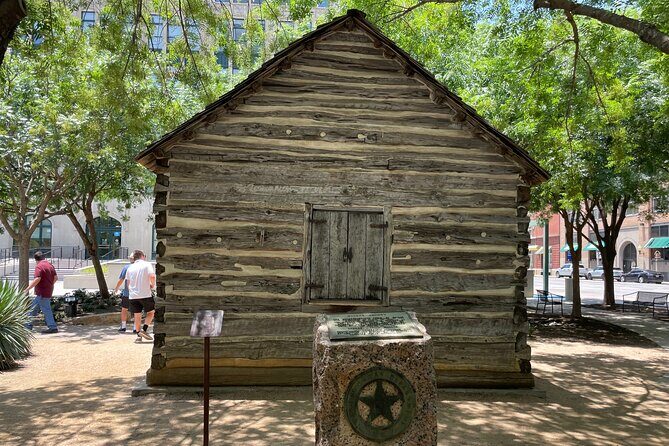 Dallas in Wonderland: A Self-Guided Walking Tour of Dallas - FAQ