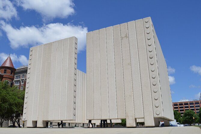 Dallas JFK Assassination Self-Guided Audio Driving Tour - FAQs