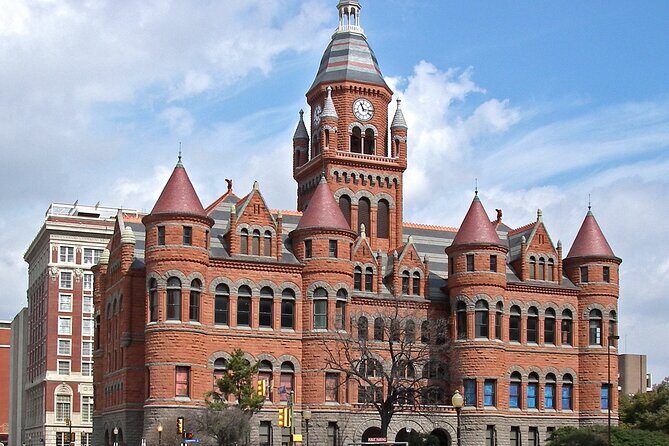 Dallas Scavenger Hunt & Self-Guided Tour - The Sum Up