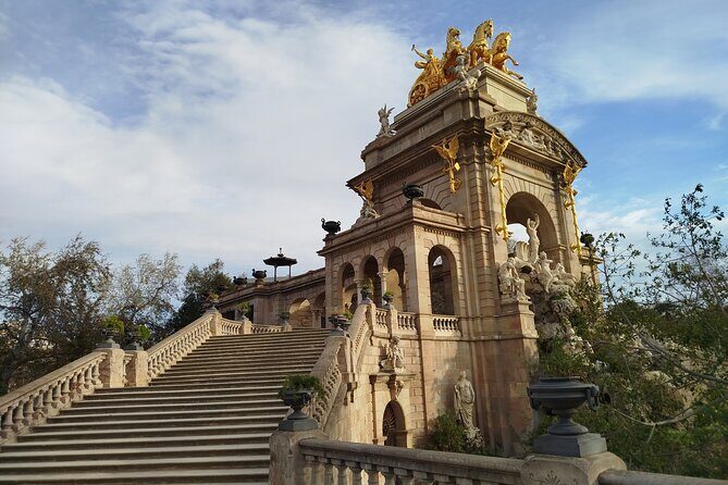 Dance Cuban Salsa and live Cuban Culture in Barcelona - The Setting: Ciutadella Park