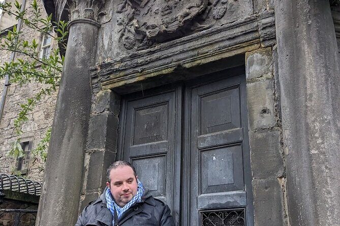 Dark History and Ghost Tour of Edinburgh - Exploring the Edinburgh Ghost Tour in Detail