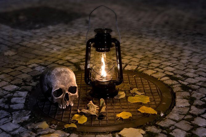 Dark Shadows of the Old Town: A Self-Guided Audio Tour of Prague - Starting point and practical details