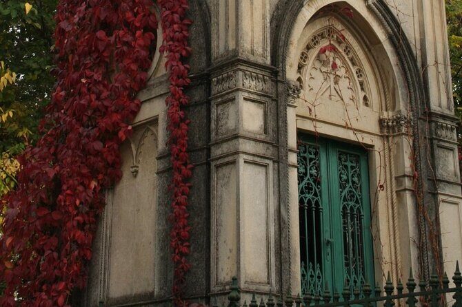 Darkside Tour of Bucharest - small group - Who Should Consider This Tour?