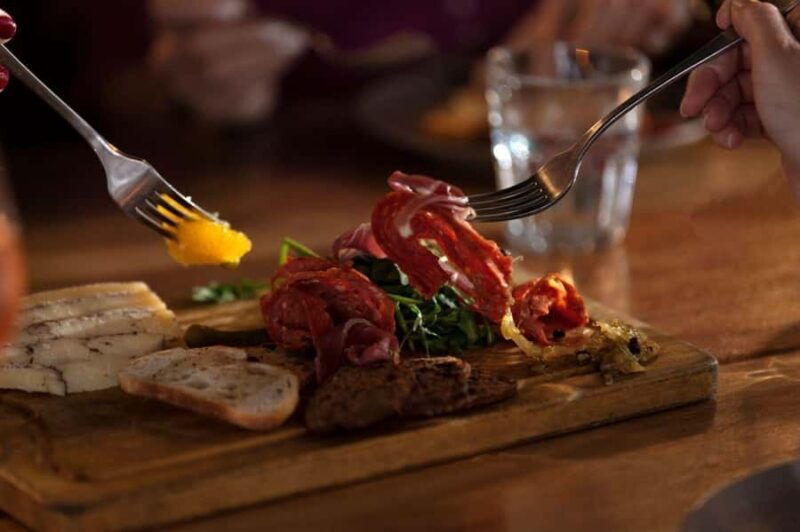 Darwin: 4-Course Dining Experience with Sparkling Wine - Key Points