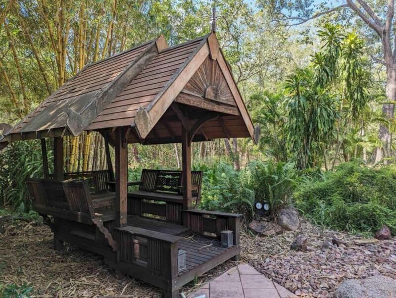 Darwin: Tropical Gardens, Outback Gourmet Meal & Sightseeing - Key Points