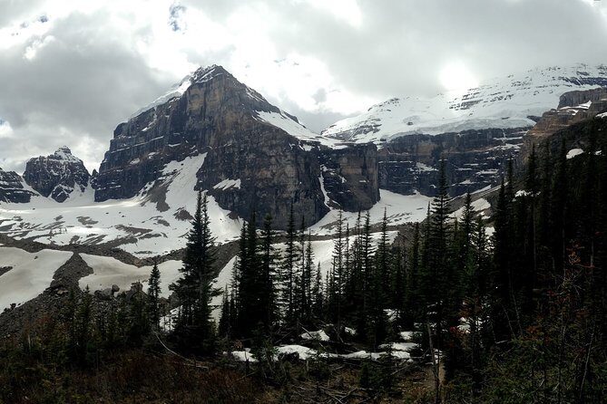 Day Hike in Lake Louise - FAQs