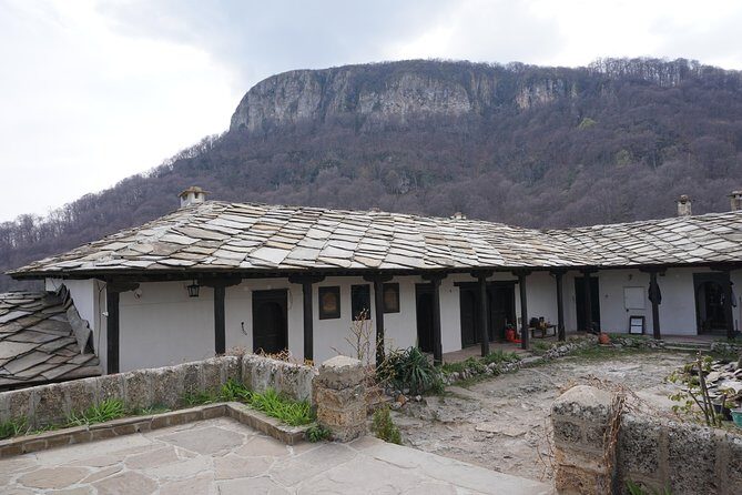 Day Tour: God's eyes cave, Saeva dupka cave & Glozehne monastery - Who is This Tour Best For?