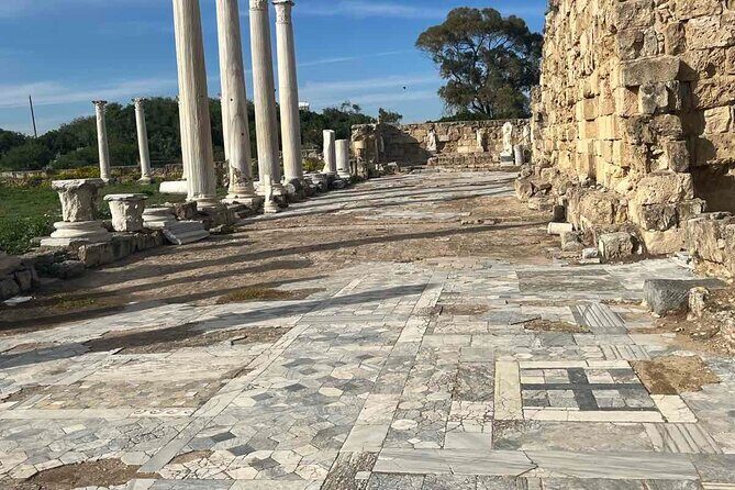 Day Tour to Famagusta, Ghost Town & Ancient Salamis - Stop 4: Famagusta Old Town