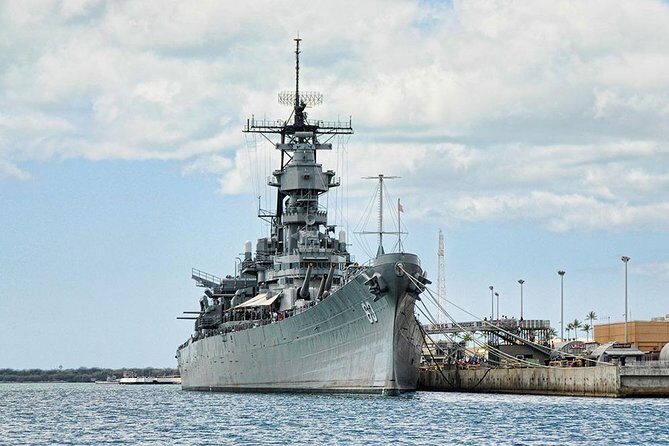 Day Trip from Maui to Oahu: Pearl Harbor WWII Heroes Adventure - The Experience for Different Travelers