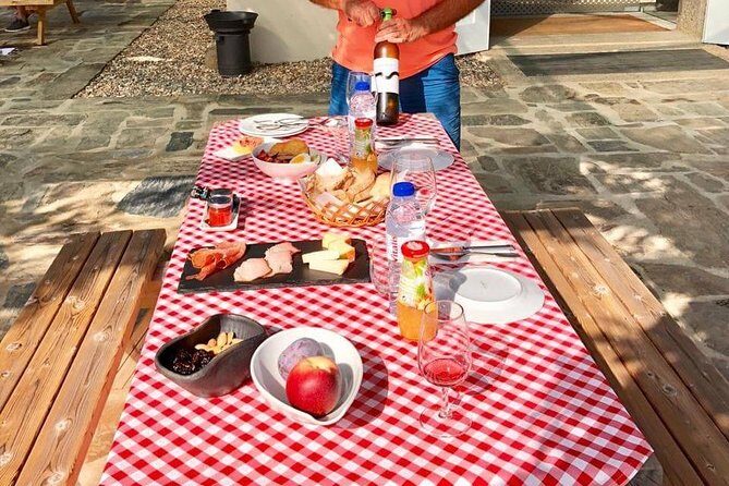 Day Trip Through the Enchanting Douro Valley #DuckSideOfPorto - FAQ