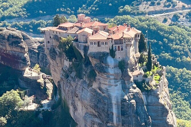 Day Trip to Meteora from Athens - Who Should Consider This Tour?