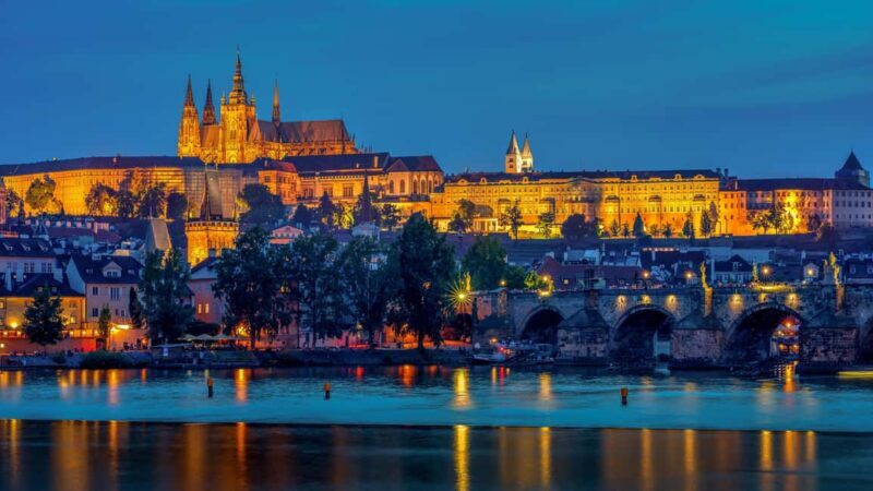 Day trips from Vienna: Prague One Day Guided Tour - Key Points