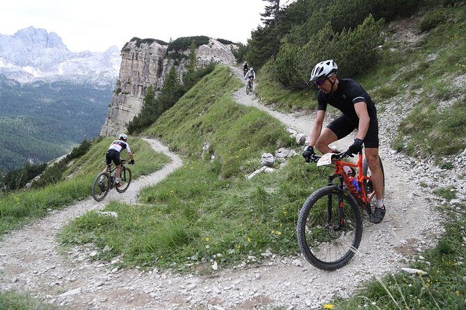 Day with Private Bicycle Guide in Cortina d'Ampezzo - Discovering the Cortina Bike Tour