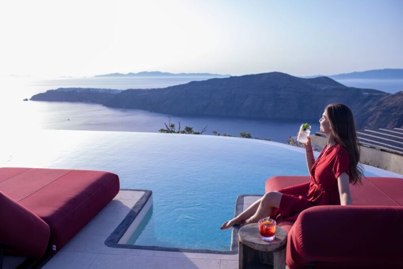 Daybed Relaxation with infinity pool use with caldera views - Final Thoughts