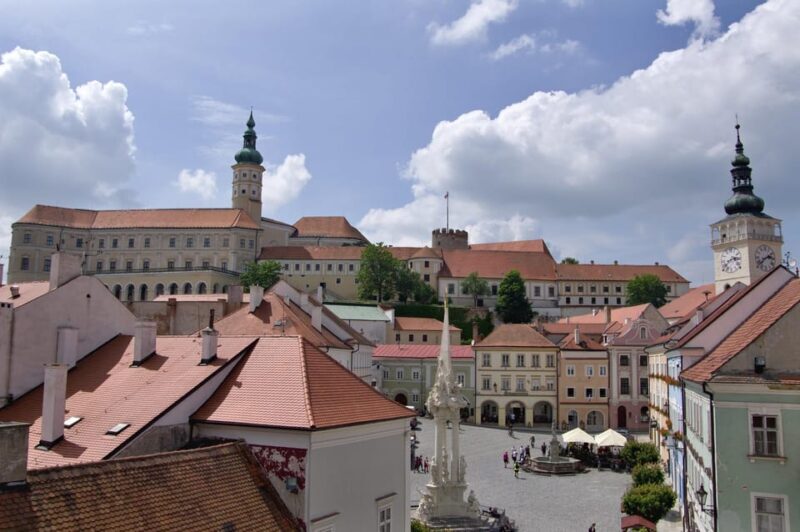Daytrip from Prague - Mikulov with a stop at Lednice chateau - Key Points