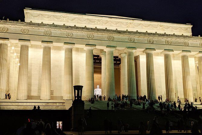 DC Monuments and Memorials Night Tour, Glass Top Upgrade Option - Who Will Love This Tour?