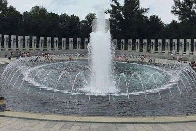 DC Monuments & Memorials Guided Minibus City Tour - Who Should Consider This Tour?