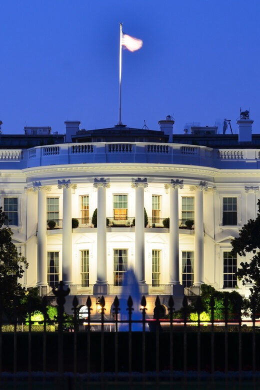 DC: Monuments & Memorials Sunset Tour by Open-top Bus - The Experience: A Practical Breakdown