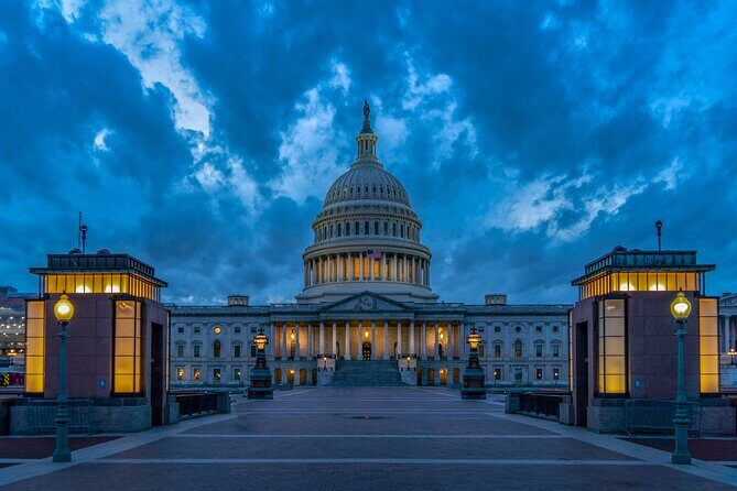 DC Monuments Small Group Guided Night Tour 3 Hours - The Itinerary: What You’ll Really See and Experience