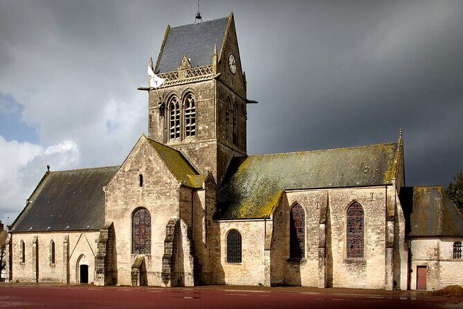 DDay American Beaches and US Airborne Full Day Tour from Bayeux - Angoville-au-Plain: Heroism in Humanity