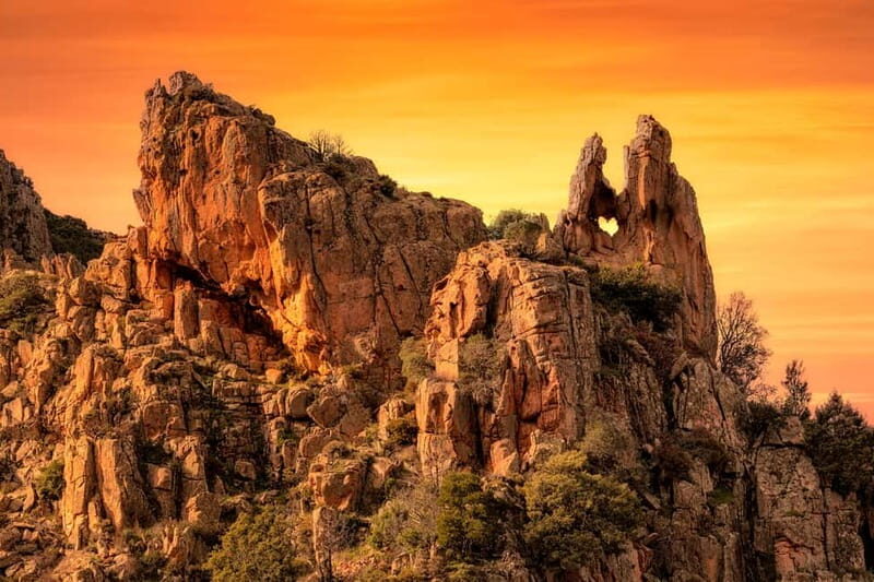 De Sagone/Cargese: Sunset Apéro Calanques de Piana Baignade - Who Should Consider This Tour?