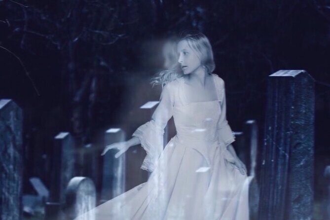 Dead Of Night Ghost Tour in Williamsburg / PARANORMAL EQUIPMENT - Key Points