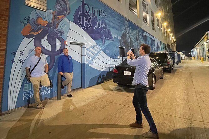 Deep Ellum Foodie Lovers Tour with Food Tours of America - Who Is This Tour Perfect For?