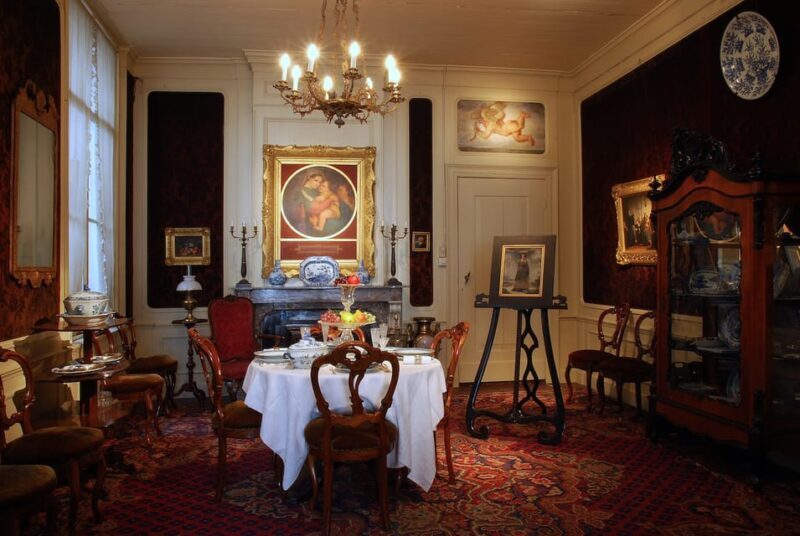 Delft: Canal House Museum 'Paul Tetar van Elven' Ticket - A Walk Through the House of an Artist and Collector