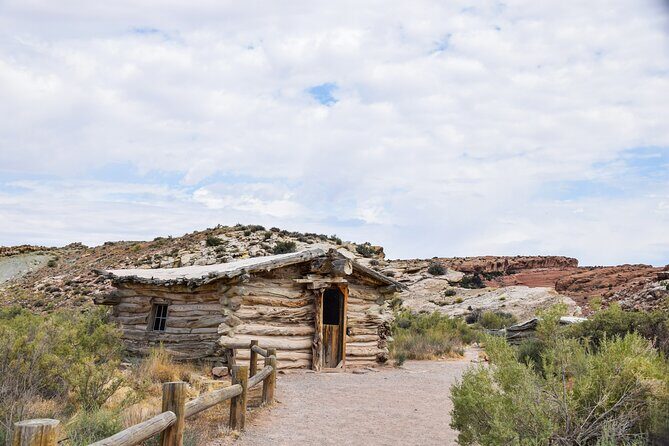 Delicate Arch Trail Self-Guided Audio Walking Tour - A Detailed Look at the Experience