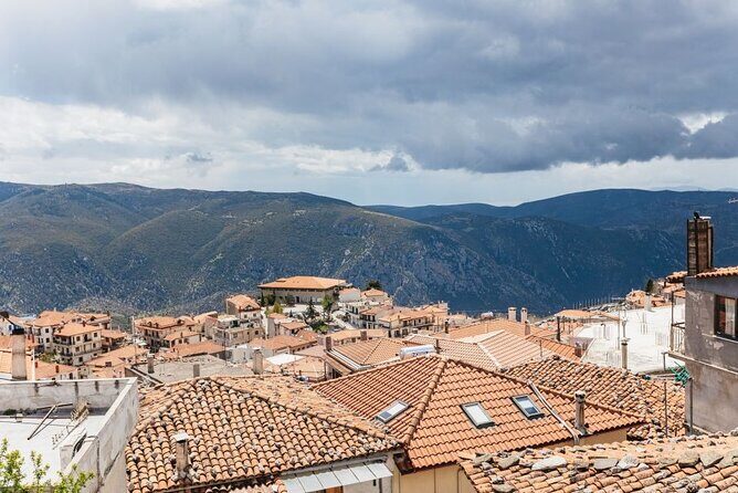 Delphi and Arachova Full-Day Trip from Athens with Audio Guide - The Itinerary in Detail