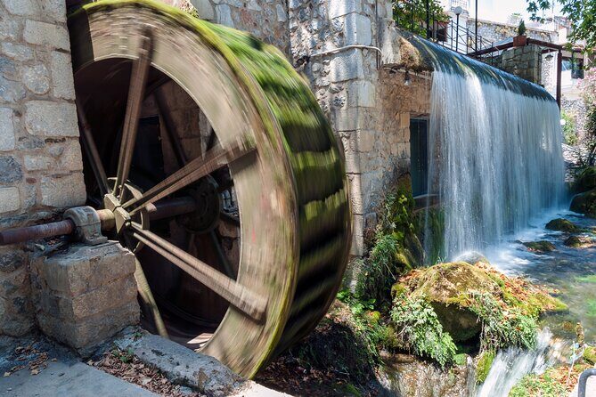 Delphi, Arachova and Levadia Krya Springs, Private Day Tour - Lunch with a View