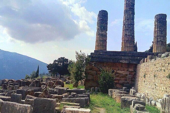 Delphi Arachova & Monast. Hosios Loukas from Athens Private Tour - A Full Breakdown of the Experience