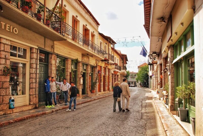 Delphi, Corycian Cave, and 300 Battlefield private tour - Retracing the Spartan Valor at Thermopylae