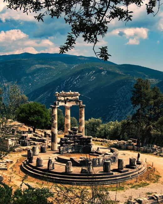 Delphi full Day tour, Osios Loukas and Arachova - Key Points