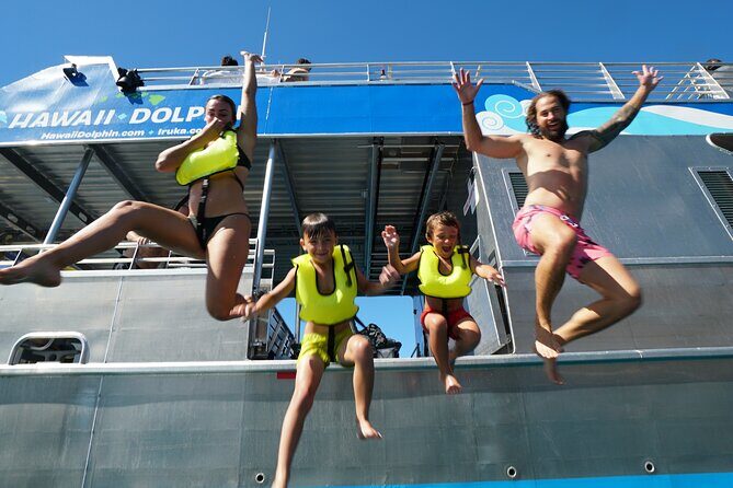 Deluxe Catamaran Swim with Dolphins in Oahu with Waterslide - FAQ