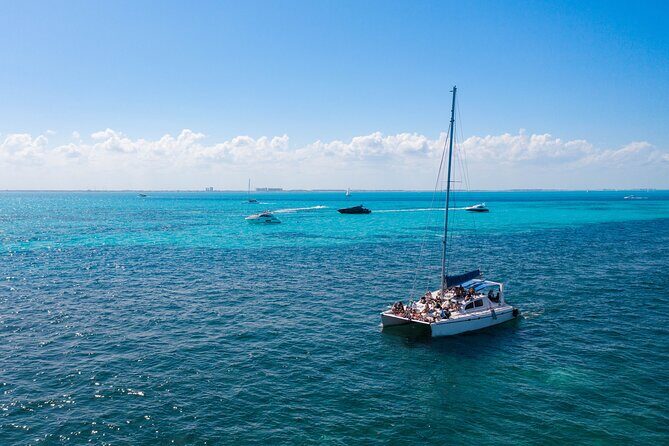Deluxe Catamaran to Isla Mujeres with Open Bar from Cancun - Setting Sail on a Caribbean Adventure