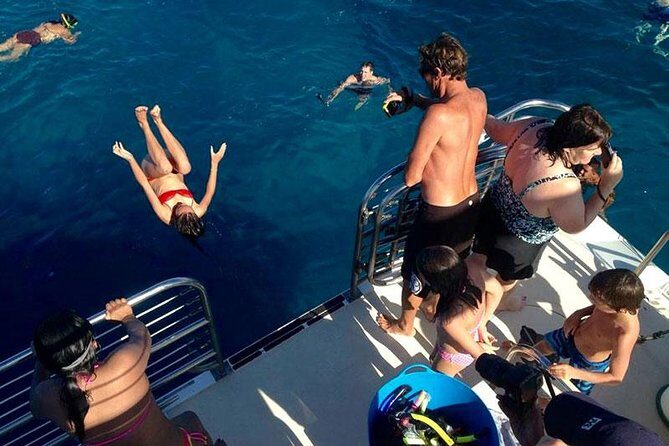 Deluxe Na Pali Morning Snorkel Tour on the Lucky Lady - The Experience in Detail