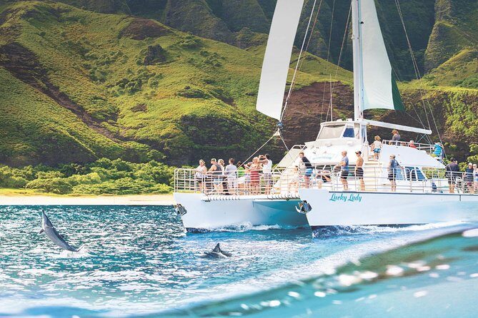 Deluxe Na Pali Morning Snorkel Tour on the Lucky Lady - FAQ